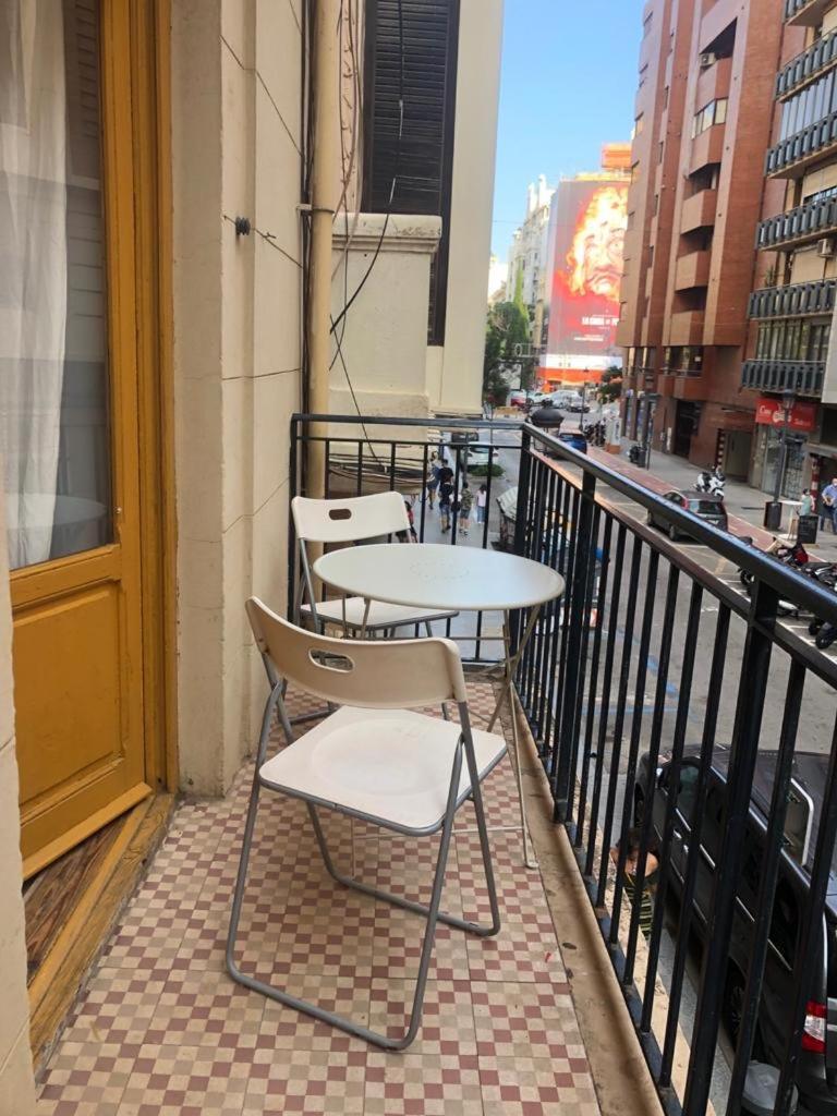 Acogedor apartamento en Ruzafa-centro Valencia Exterior foto